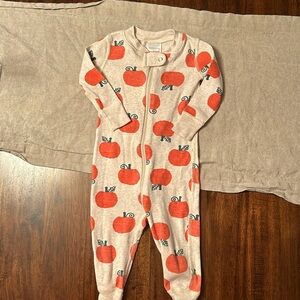 Hanna Anderson pumpkin footless pajamas 6-12 month